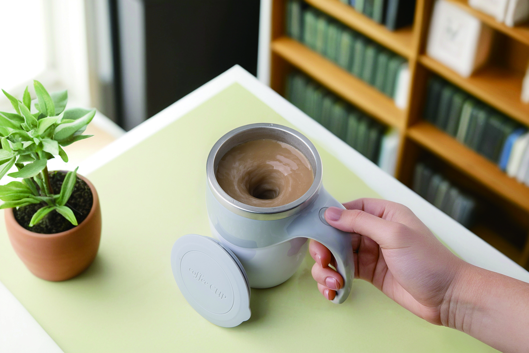 自動磁力攪拌杯