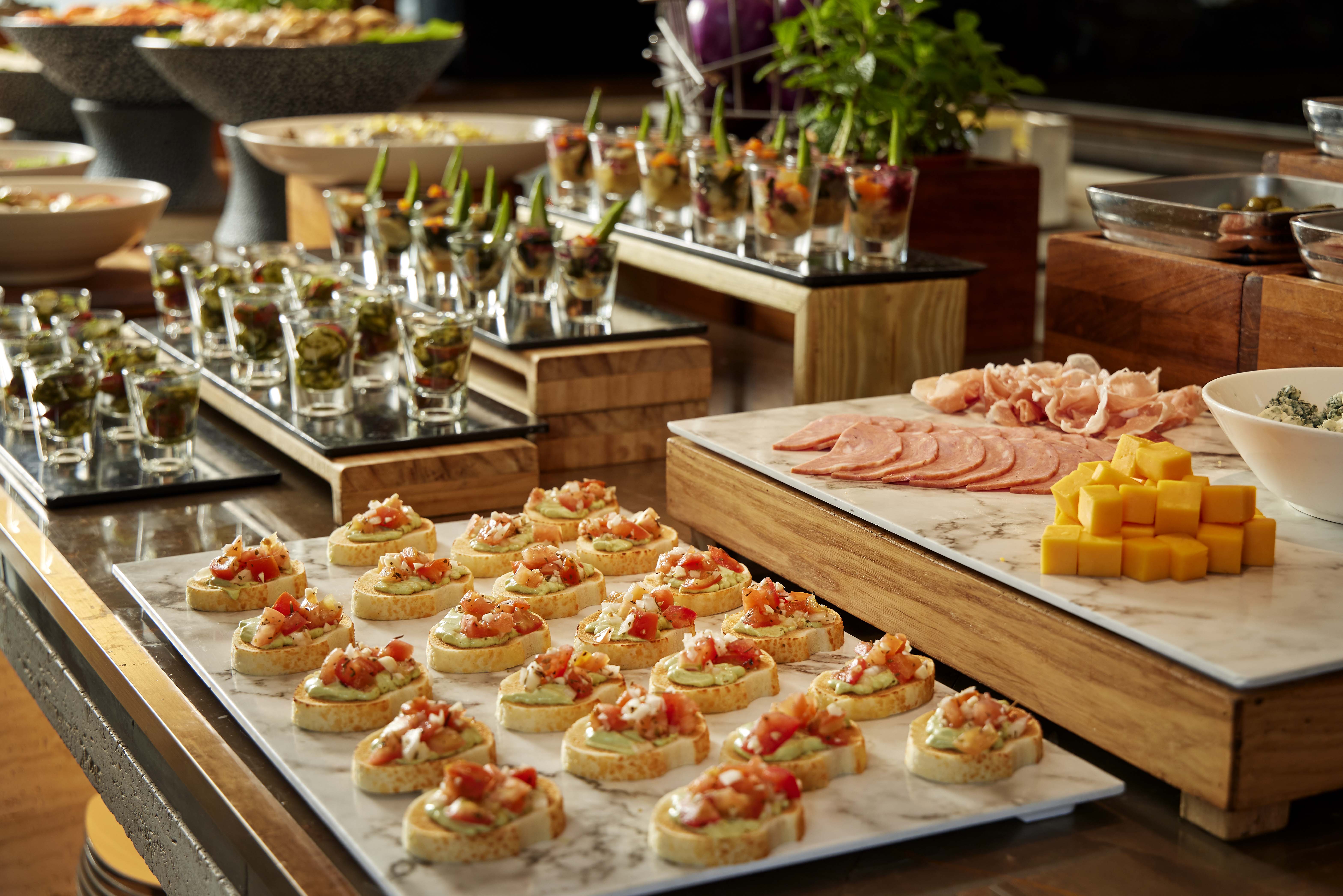 LA FARFALLA義式餐廳、The Terrace大廳酒吧